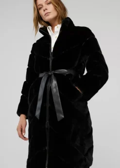 Abrigo pelo combinado