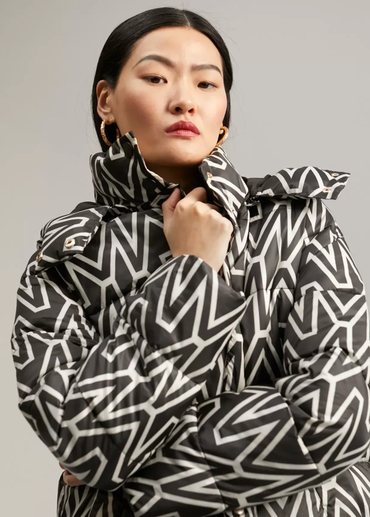 Anorak corto acolchado monograma