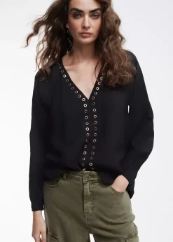 Blusa detalle eyelets