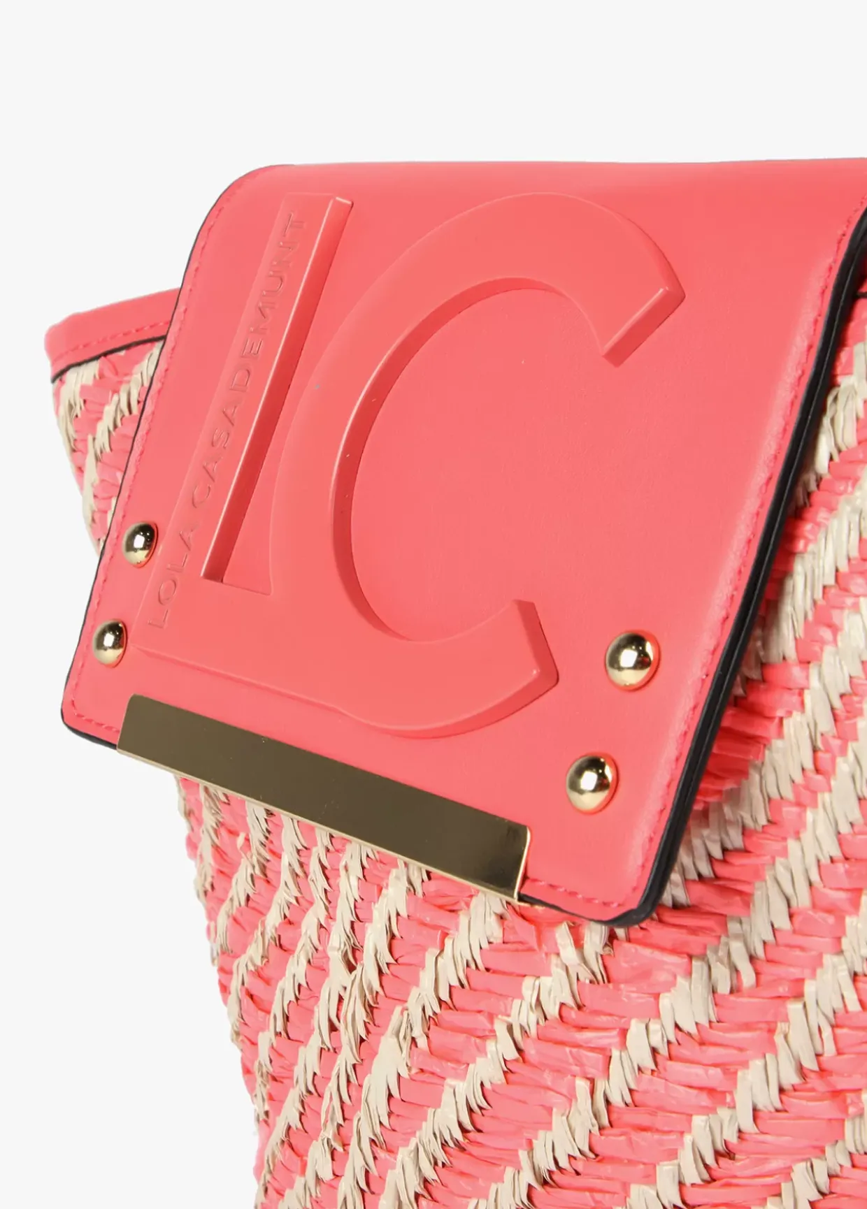 Bolsito bandolera tipo cesta