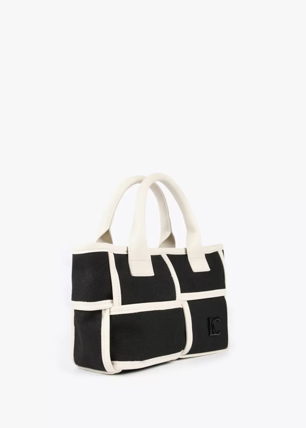 Bolso bandolera con detalles a contraste