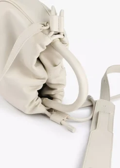 Bolso bandolera con logo