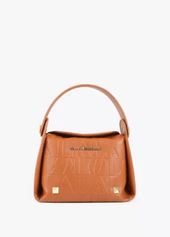 Bolso bandolera con logo grabado