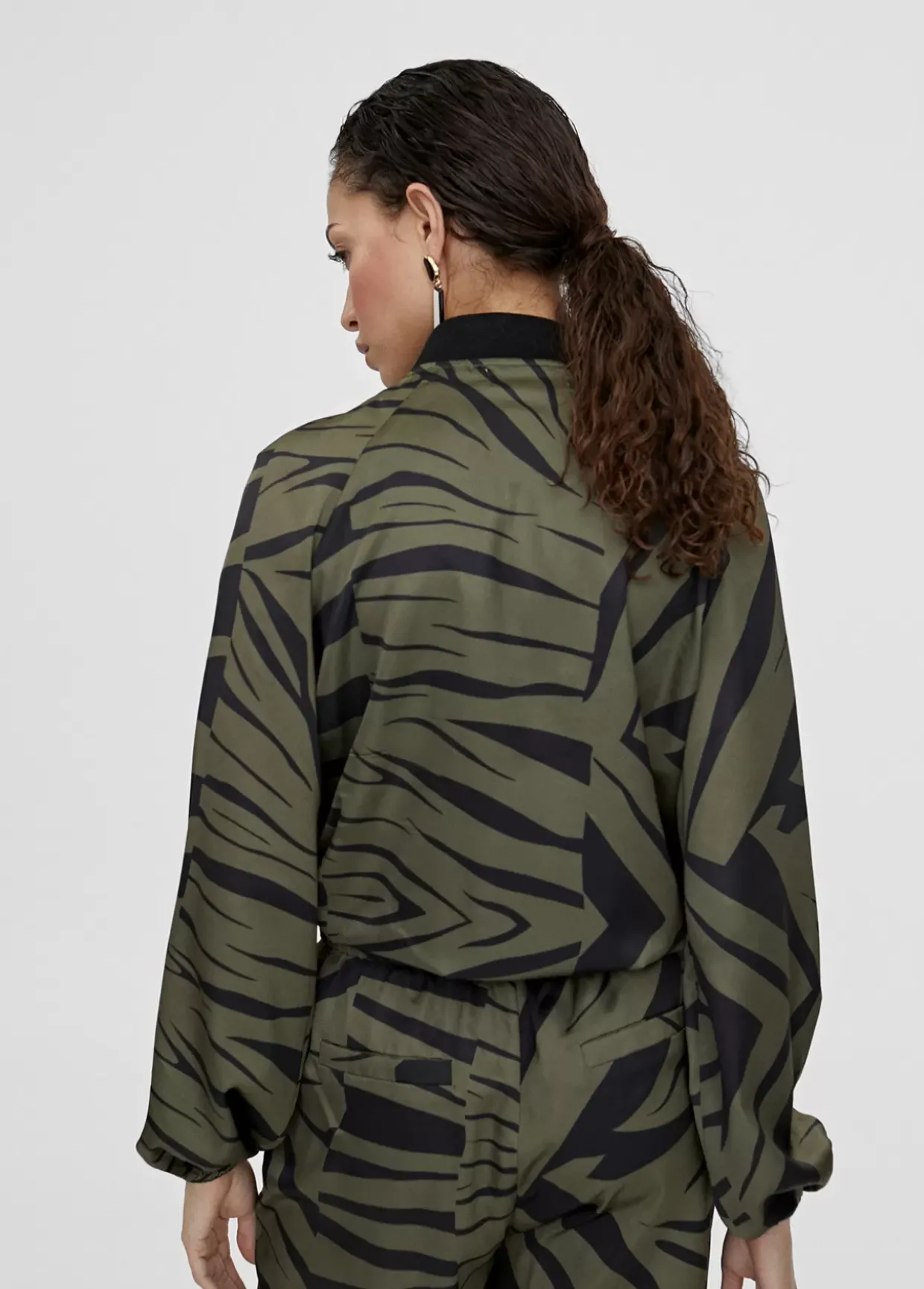 Bomber estampado animal
