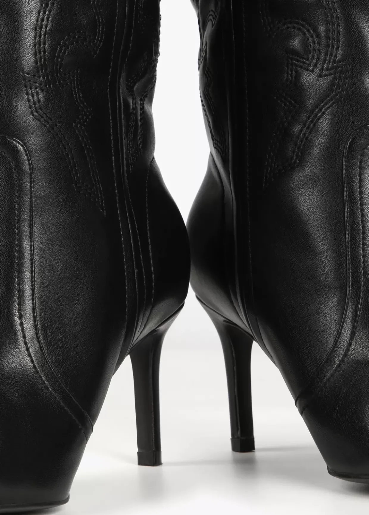 Bota cowboy de caña alta