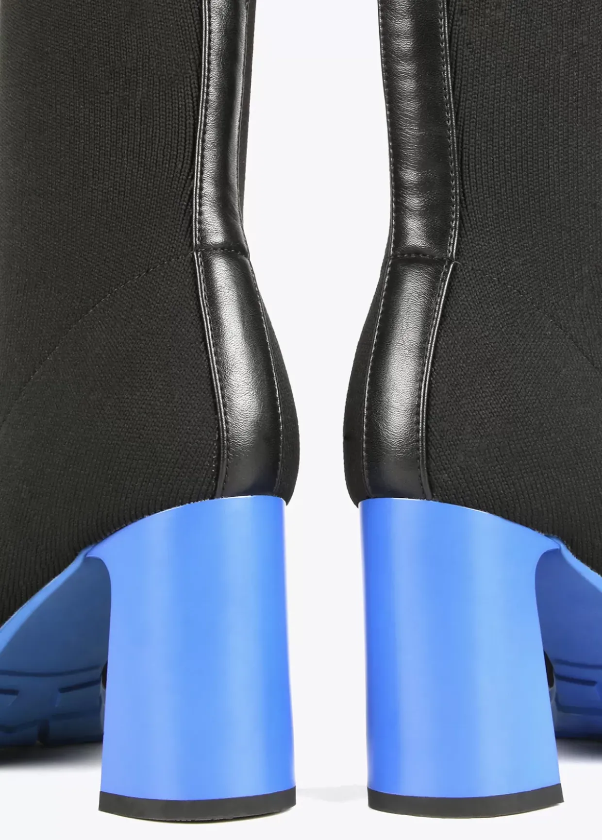 Botín calcetín con suela track