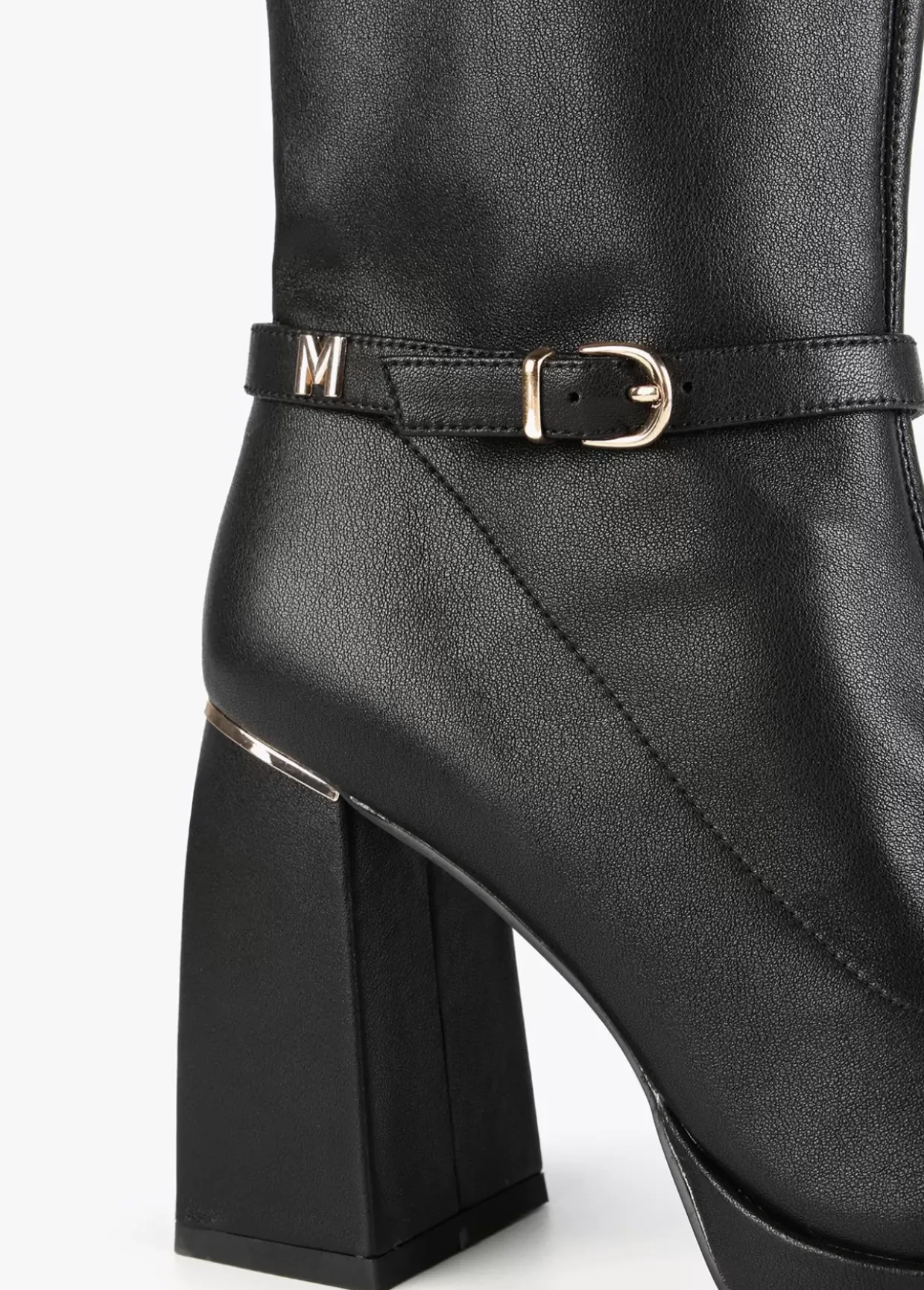 Botín con hebilla | Calzado | Lola Casademunt