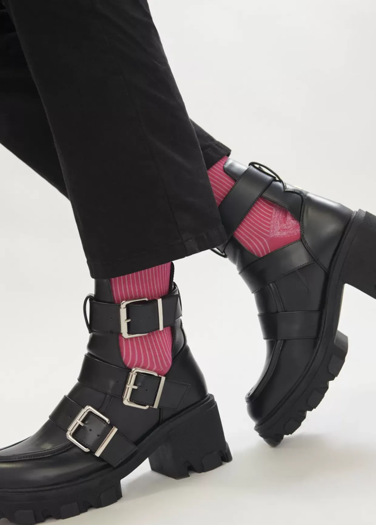 Botín con hebillas | Ver todo | Lola Casademunt