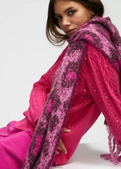 Bufanda animal print y flecos