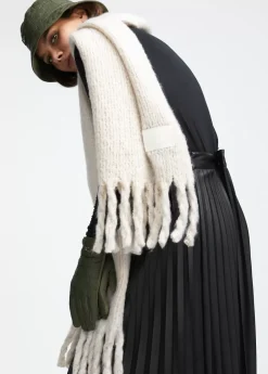 Bufanda con flecos
