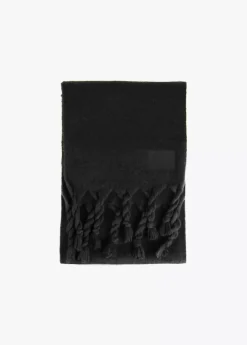 Bufanda con flecos trenzados