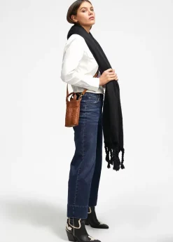 Bufanda con flecos trenzados