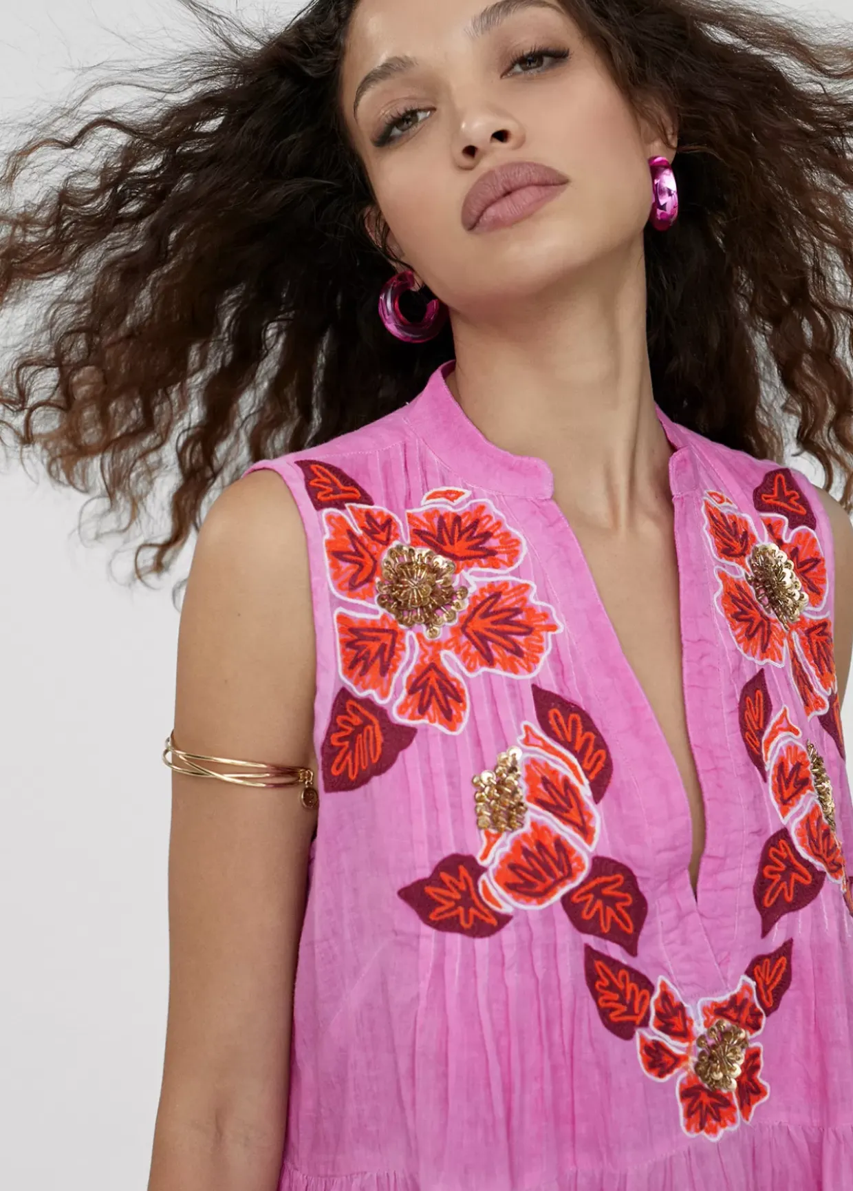 Caftan corto bordado