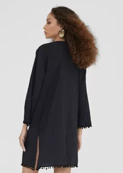 Caftan corto con bordado