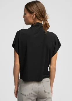 Camiseta cuello perkins