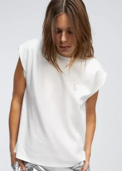 Camiseta detalle bordado