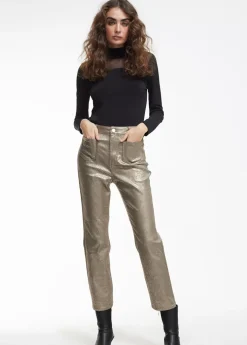 Camiseta detalle transparencia