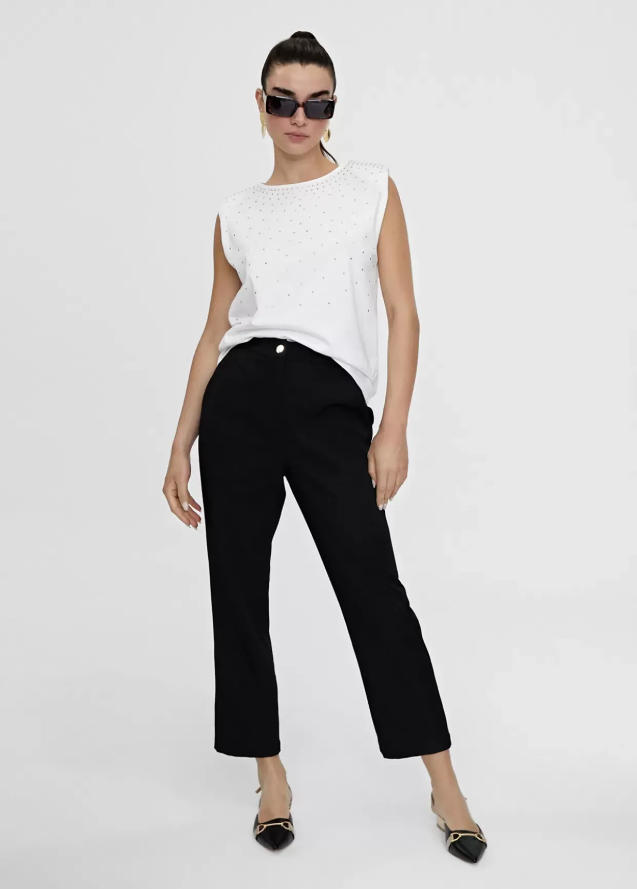 Camiseta hombreras strass