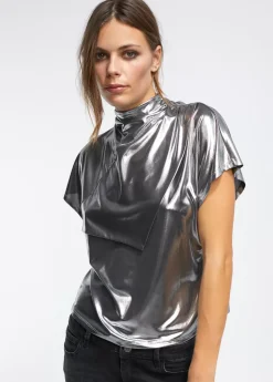 Camiseta laminada plata