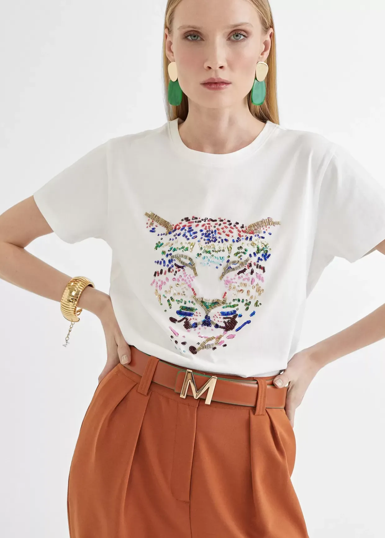 Camiseta tigre bordado