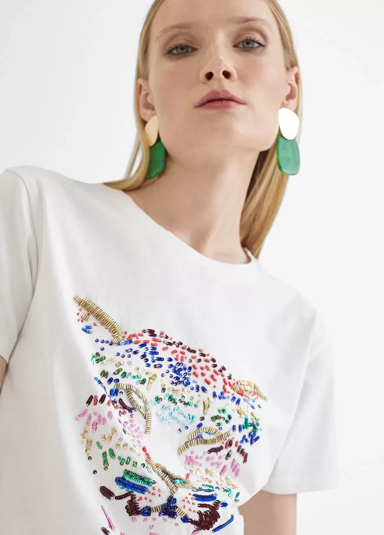 Camiseta tigre bordado