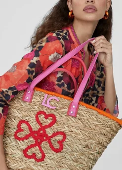 Capazo corazones bordados