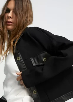 Chaqueta corta de punto