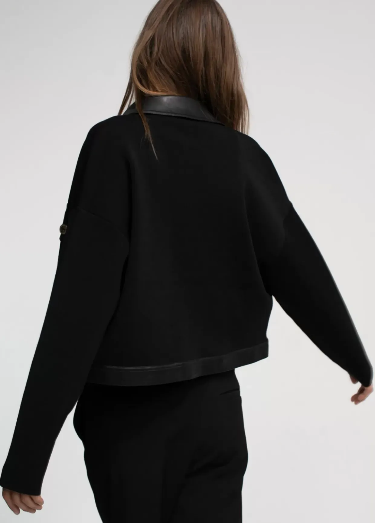 Chaqueta corta de punto