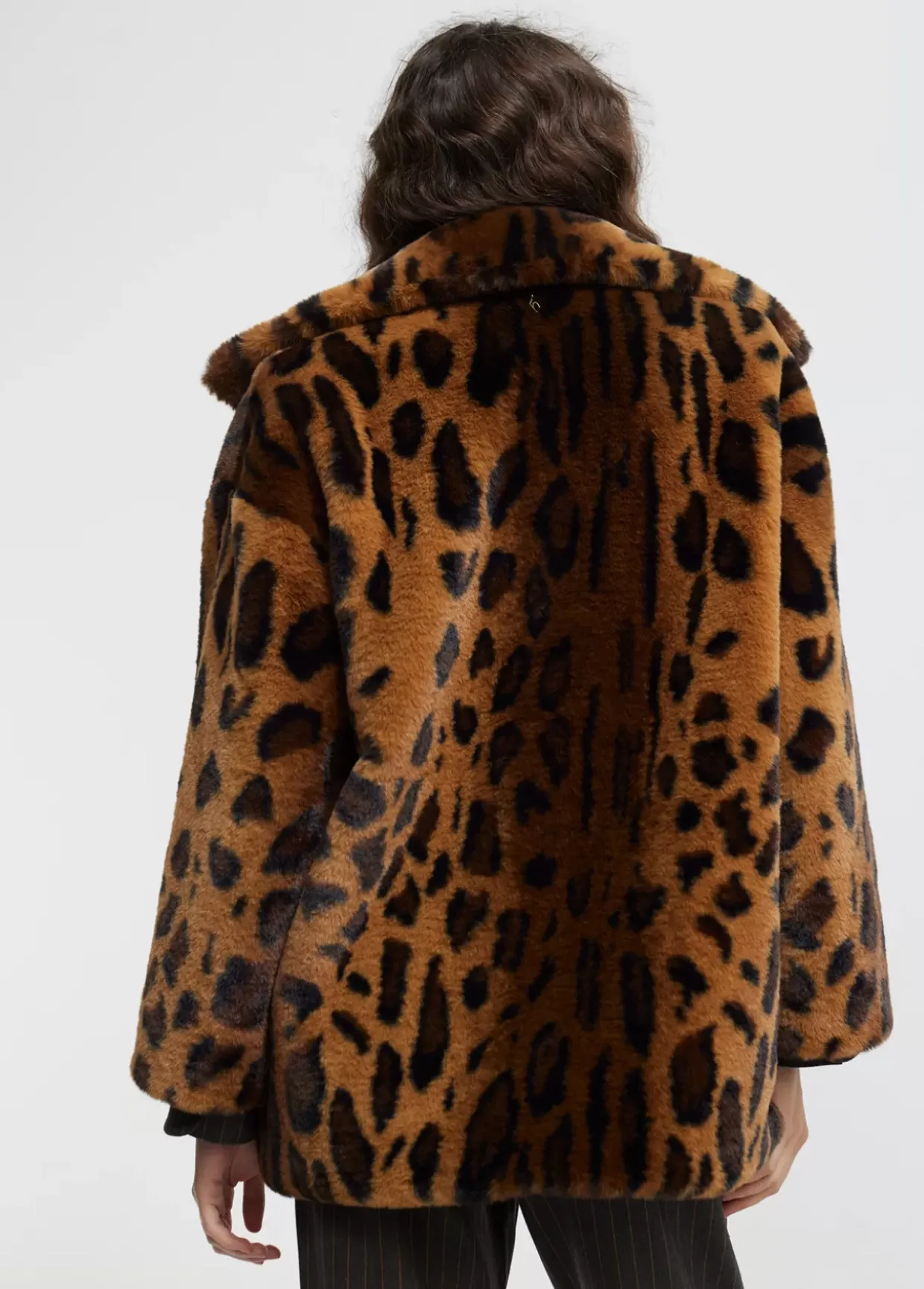 Chaqueta de pelo animal print