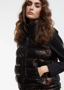 Chaqueta efecto escamas