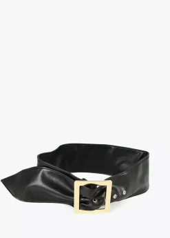 Cinturón ancho con maxi hebilla