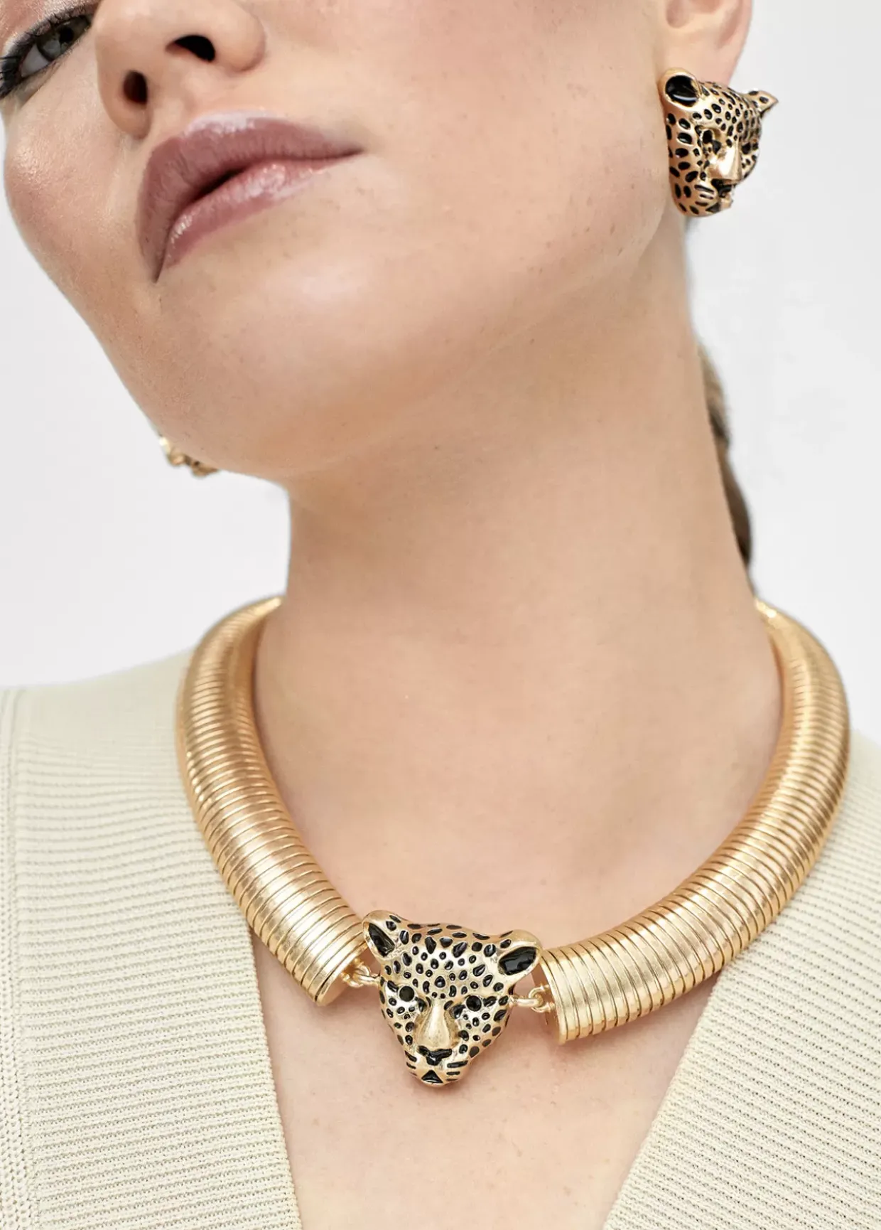 Collar cabeza leopardo