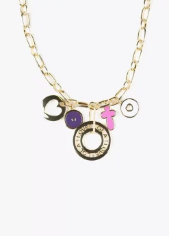 Collar dorado con charms