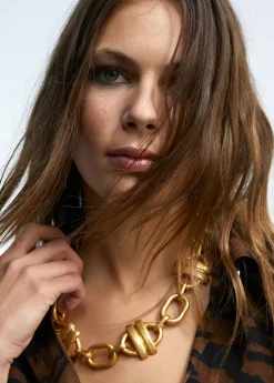 Collar gargantilla dorado