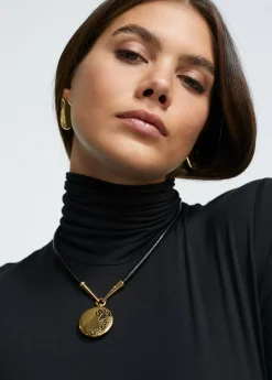 Collar gargantilla medalla