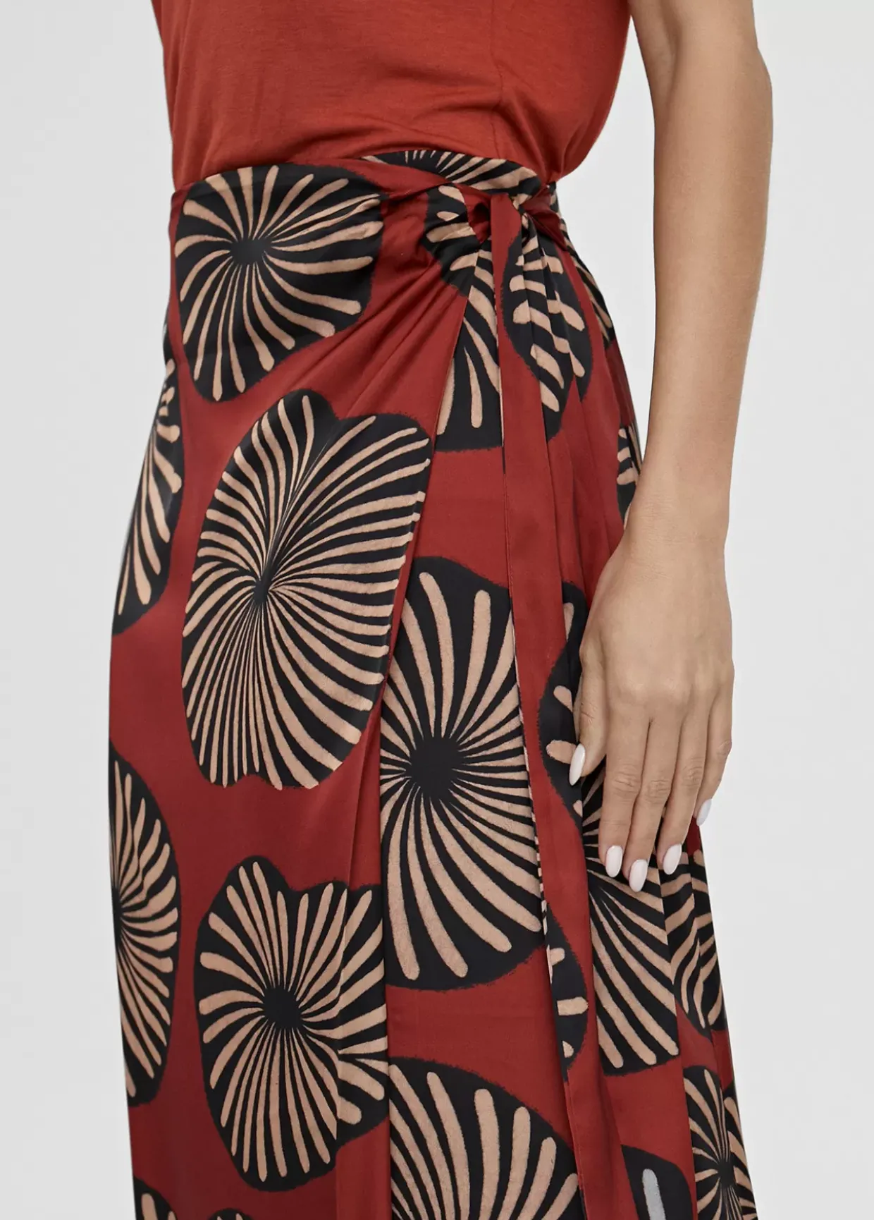 Falda estampada tipo pareo