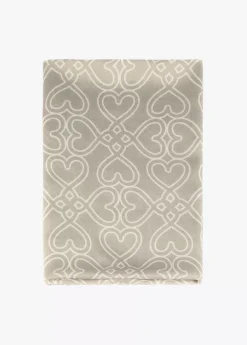 Fular crudo corazones infinitos