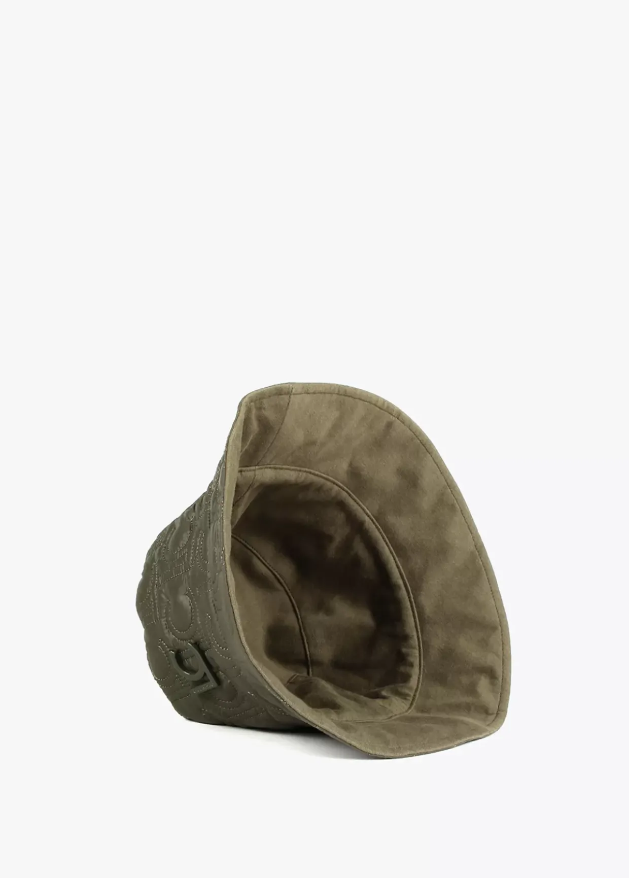 Gorro tipo bucket acolchado