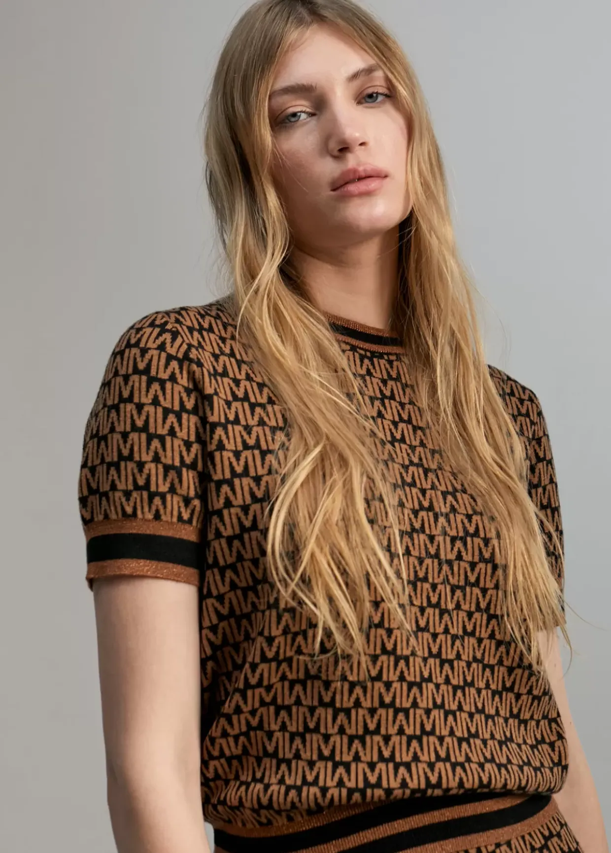 Jersey monograma bicolor