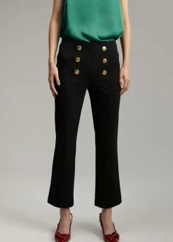 Pantalón detalle botones