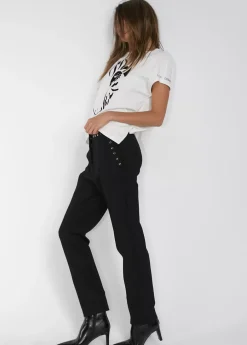 Pantalón detalle eyelets