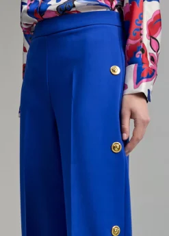 Pantalón detalle snaps