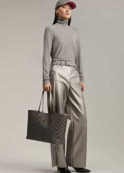 Pantalón efecto piel