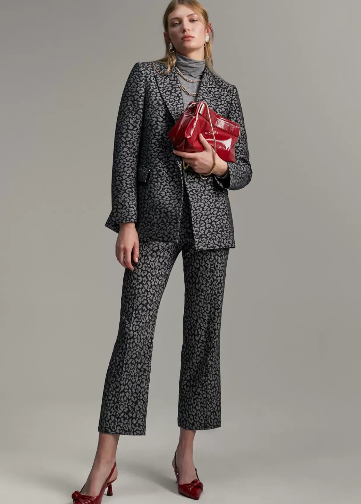 Pantalón jacquard animal print