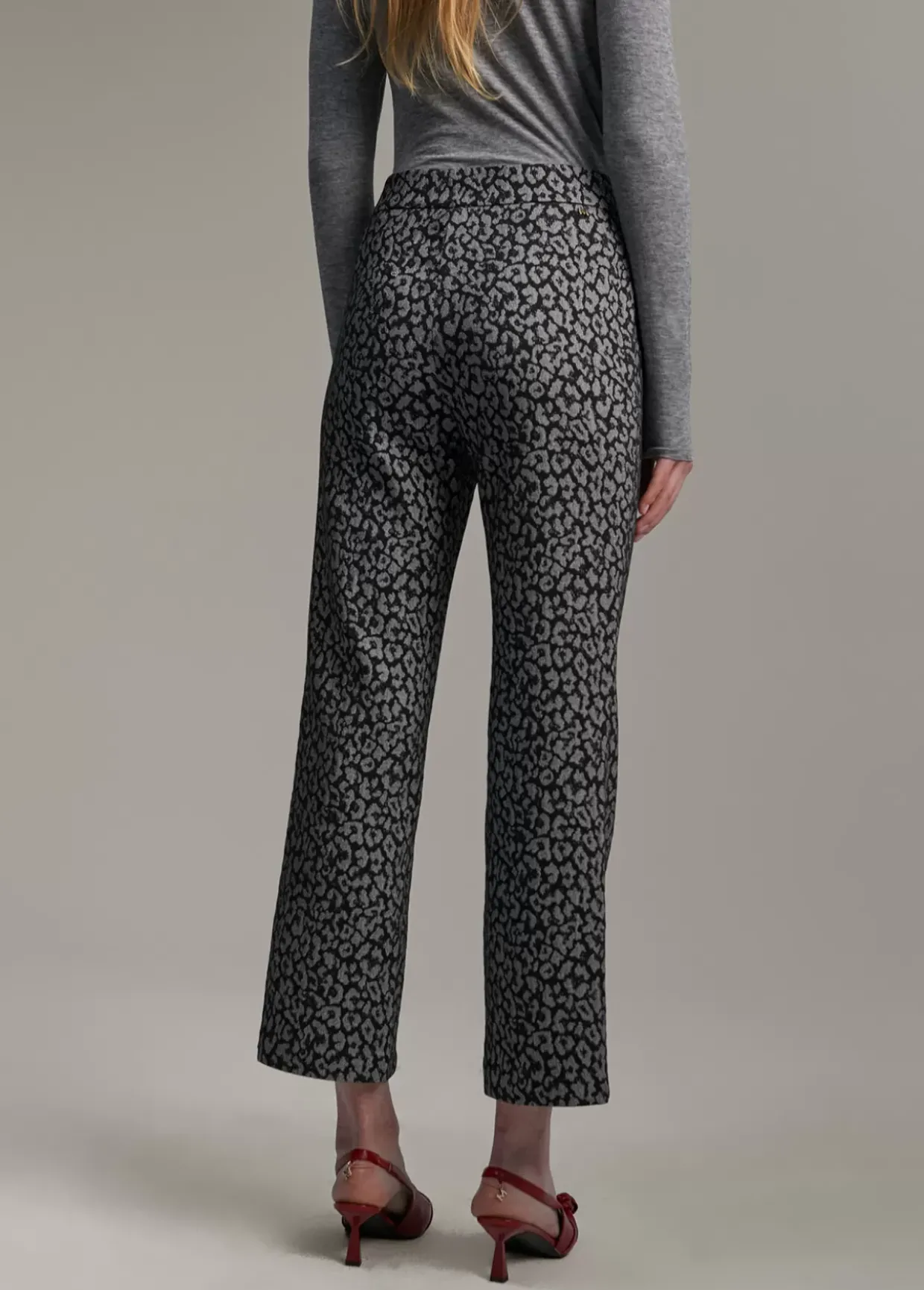 Pantalón jacquard animal print