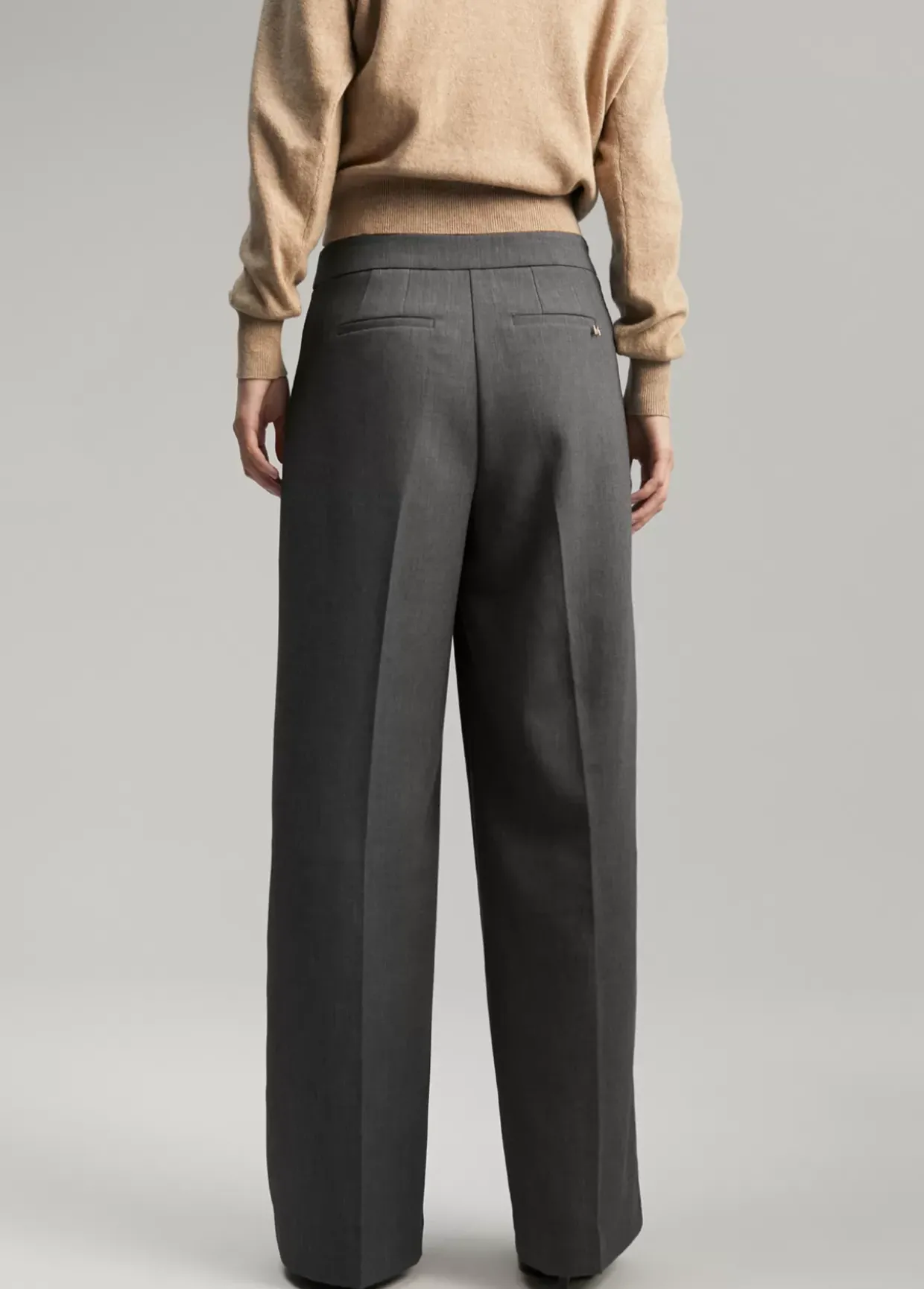 Pantalón wideleg detalle snaps