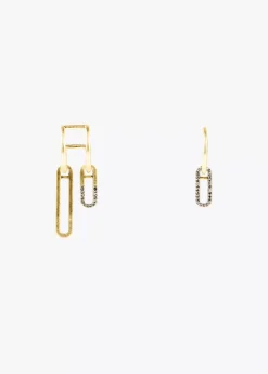 Pendientes asimétricos