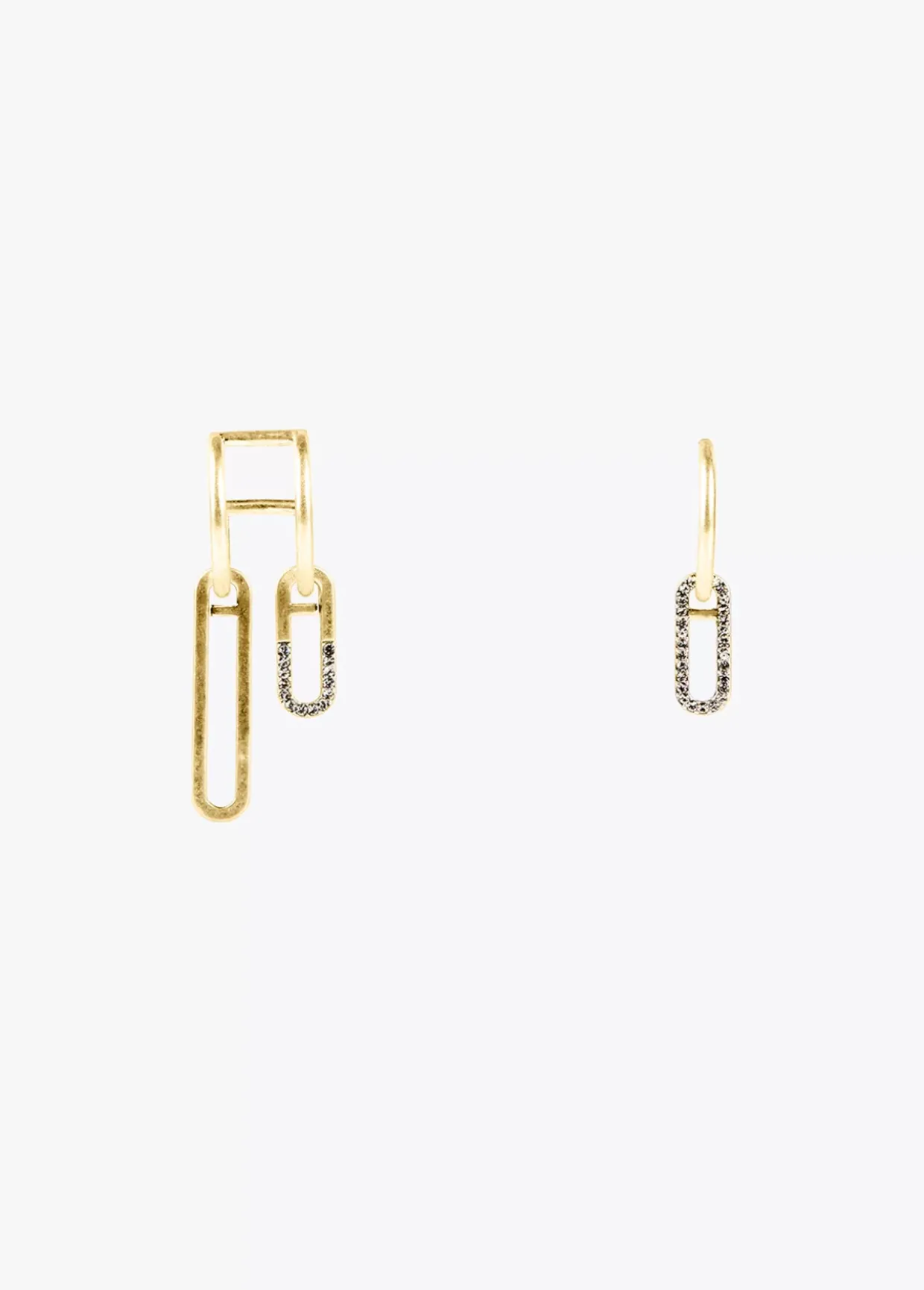 Pendientes asimétricos