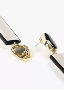 Pendientes blanco y negro