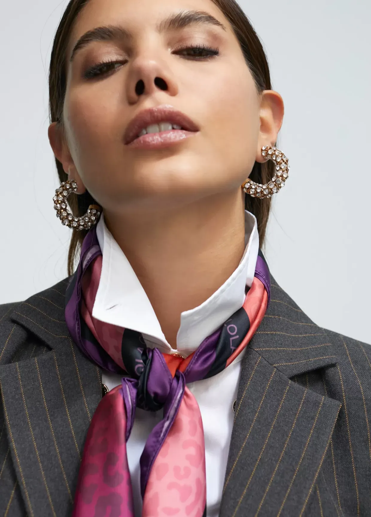 Pendientes de aro y cristales